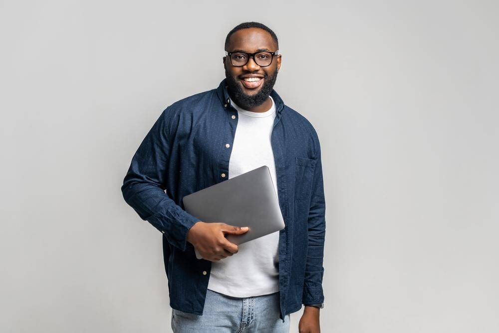 From the Office to the Bar: Mastering Transitional Business Casual Style